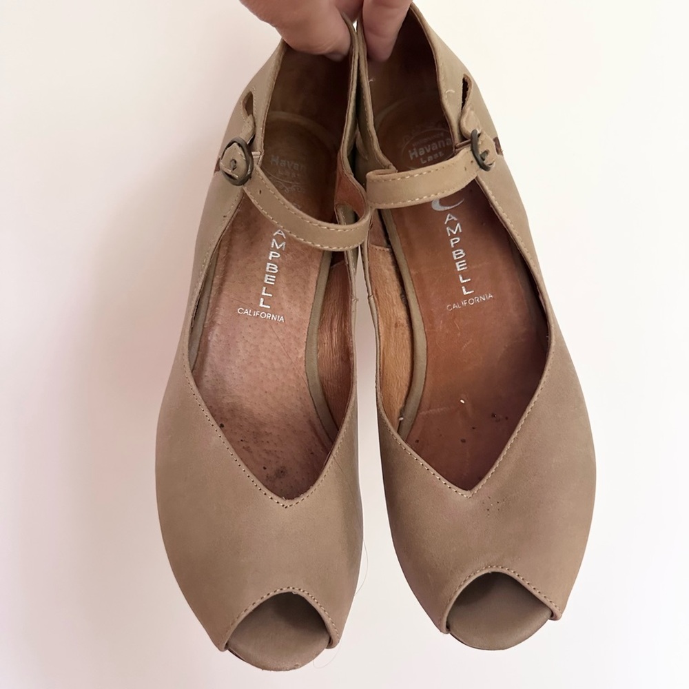 Joseph Campbell California | Handmade Havana Last | Wedges | Size 8M